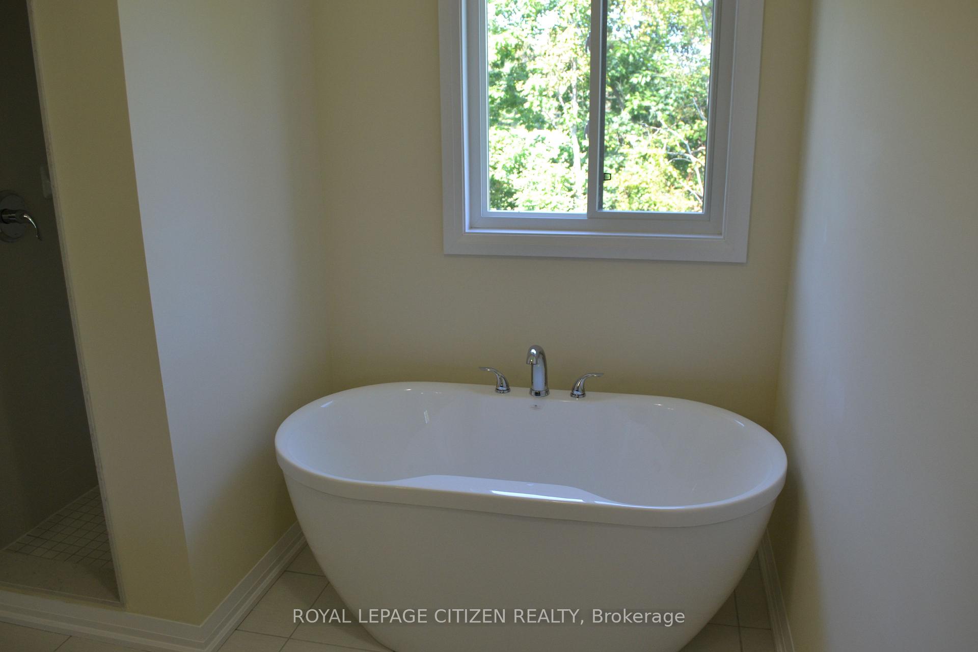 Photo 7 of 30 Revol Road, Penetanguishene — HOMEH