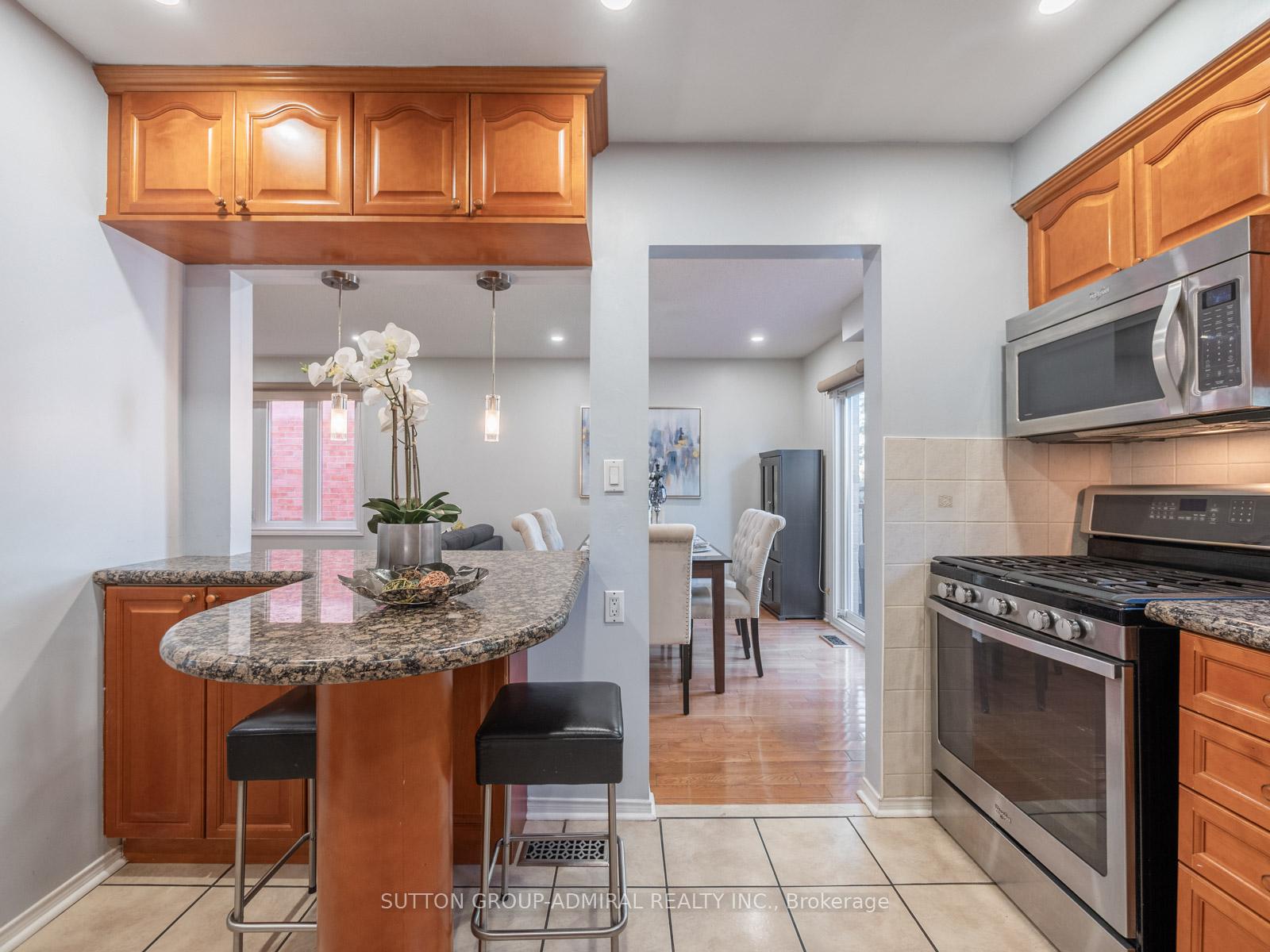 Photo 13 of 66 Westhampton Drive, Vaughan, Brownridge — HOMEH