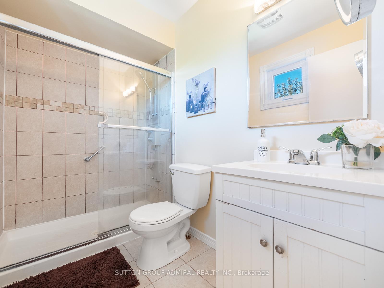 Photo 18 of 66 Westhampton Drive, Vaughan, Brownridge — HOMEH