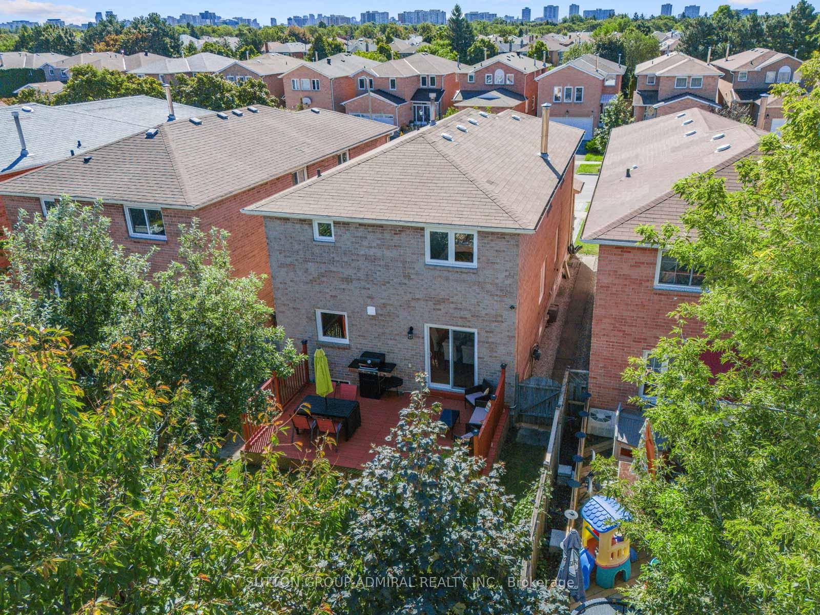 Photo 40 of 66 Westhampton Drive, Vaughan, Brownridge — HOMEH