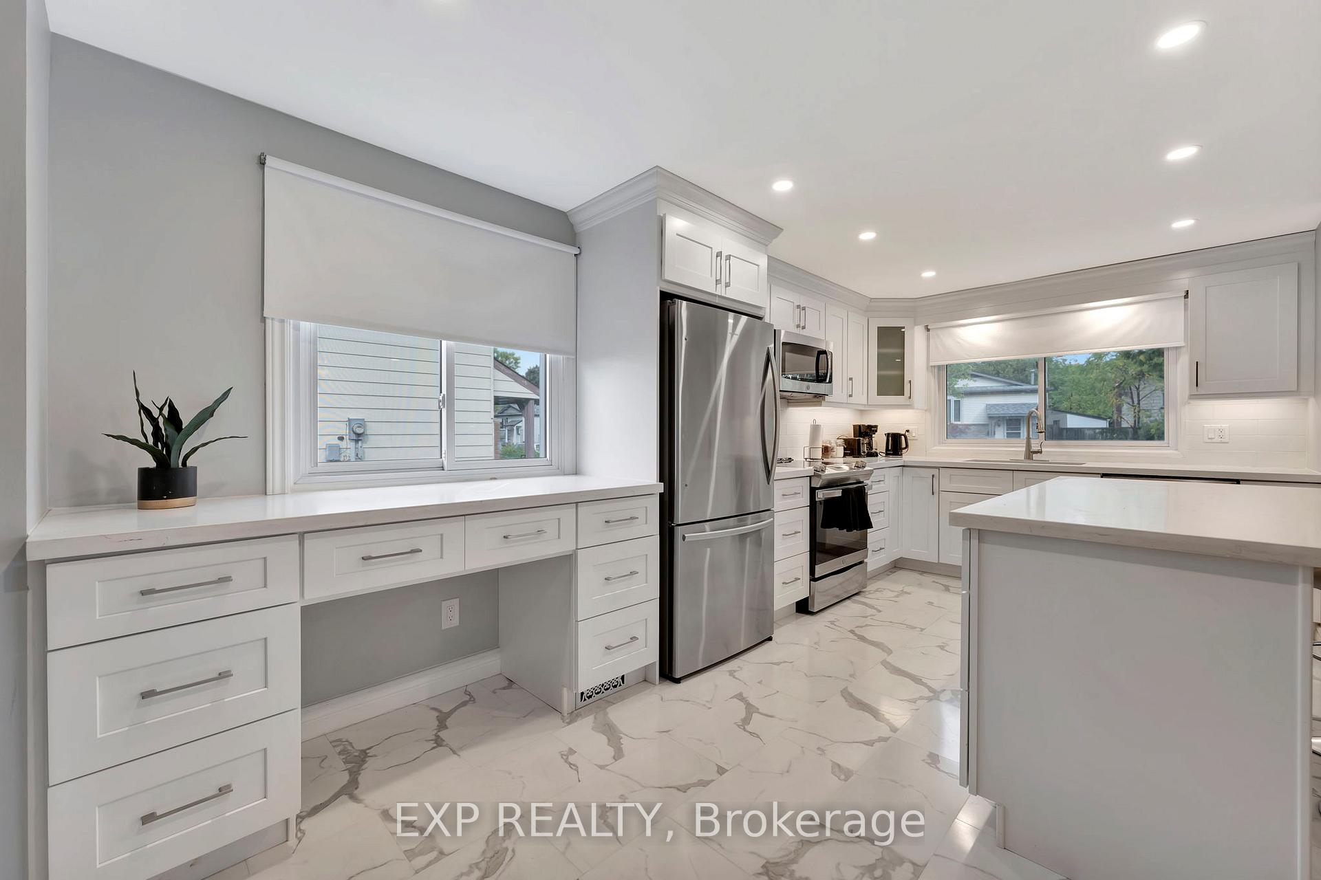 Photo 17 of 37 Broken Oak Crescent, Kitchener — HOMEH