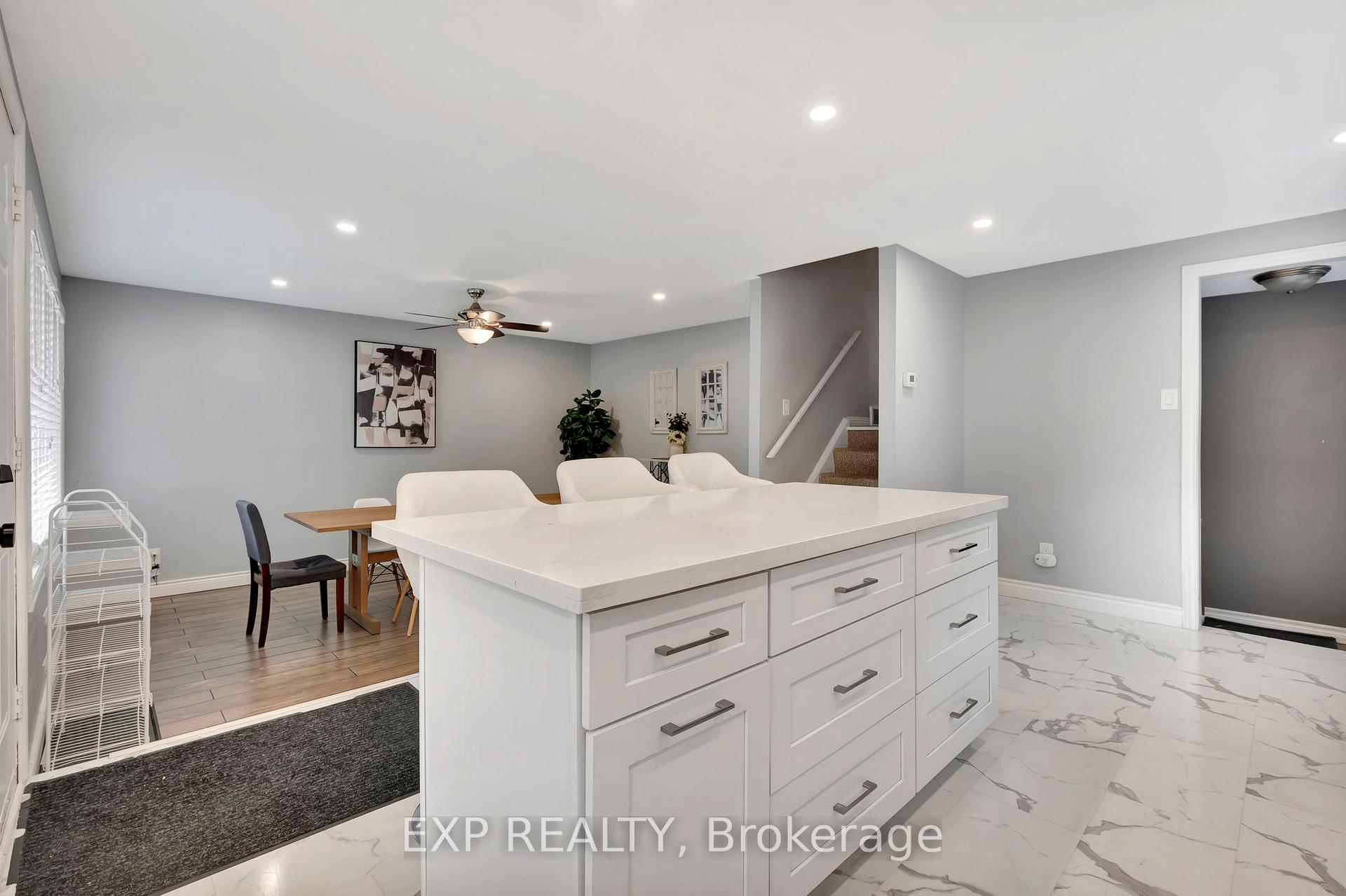 Photo 18 of 37 Broken Oak Crescent, Kitchener — HOMEH