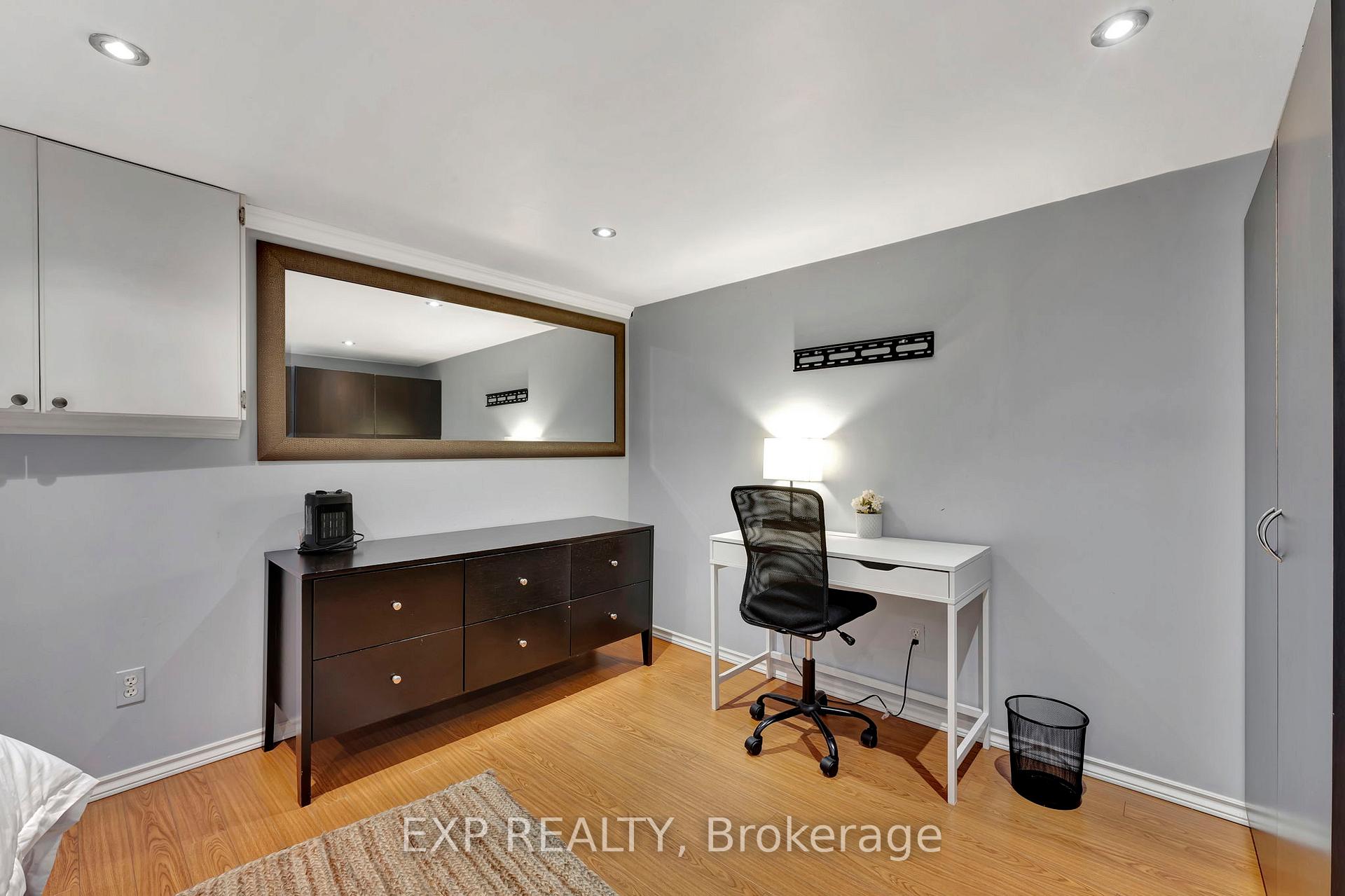 Photo 22 of 37 Broken Oak Crescent, Kitchener — HOMEH