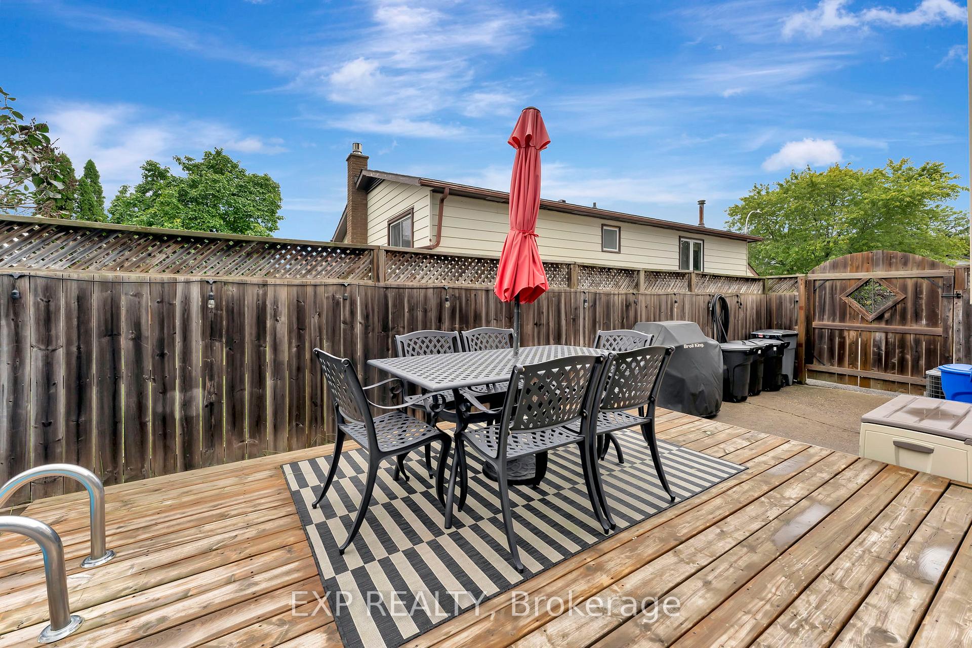 Photo 32 of 37 Broken Oak Crescent, Kitchener — HOMEH