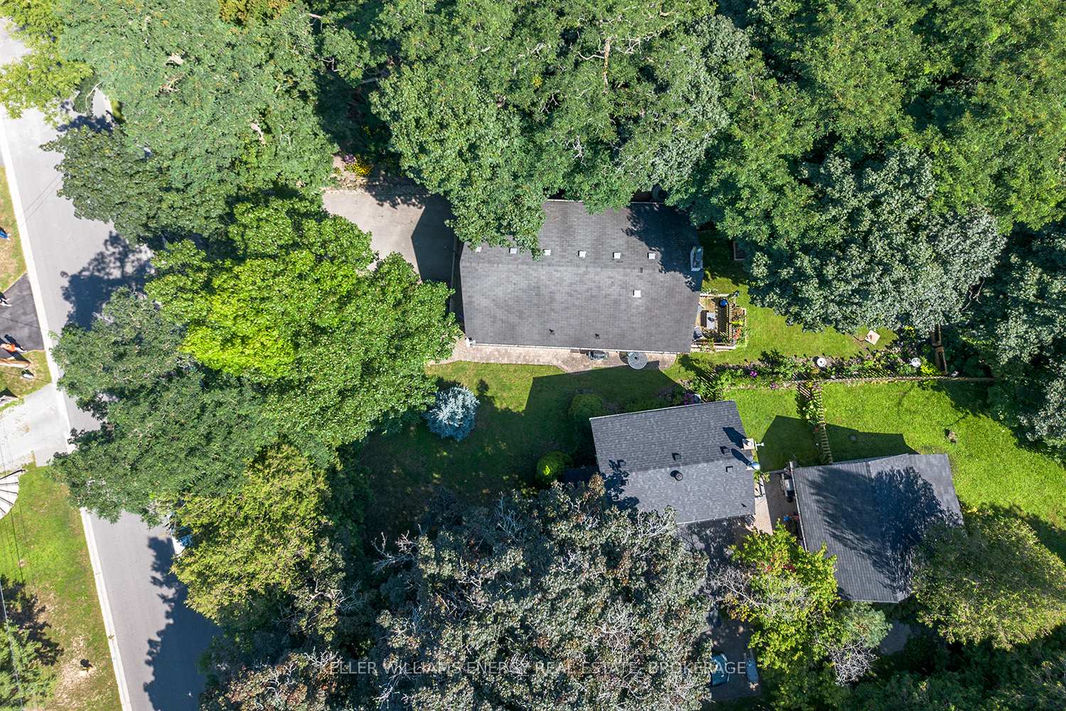 Photo 2 of 53 Jackman Road, Clarington, Bowmanville — HOMEH