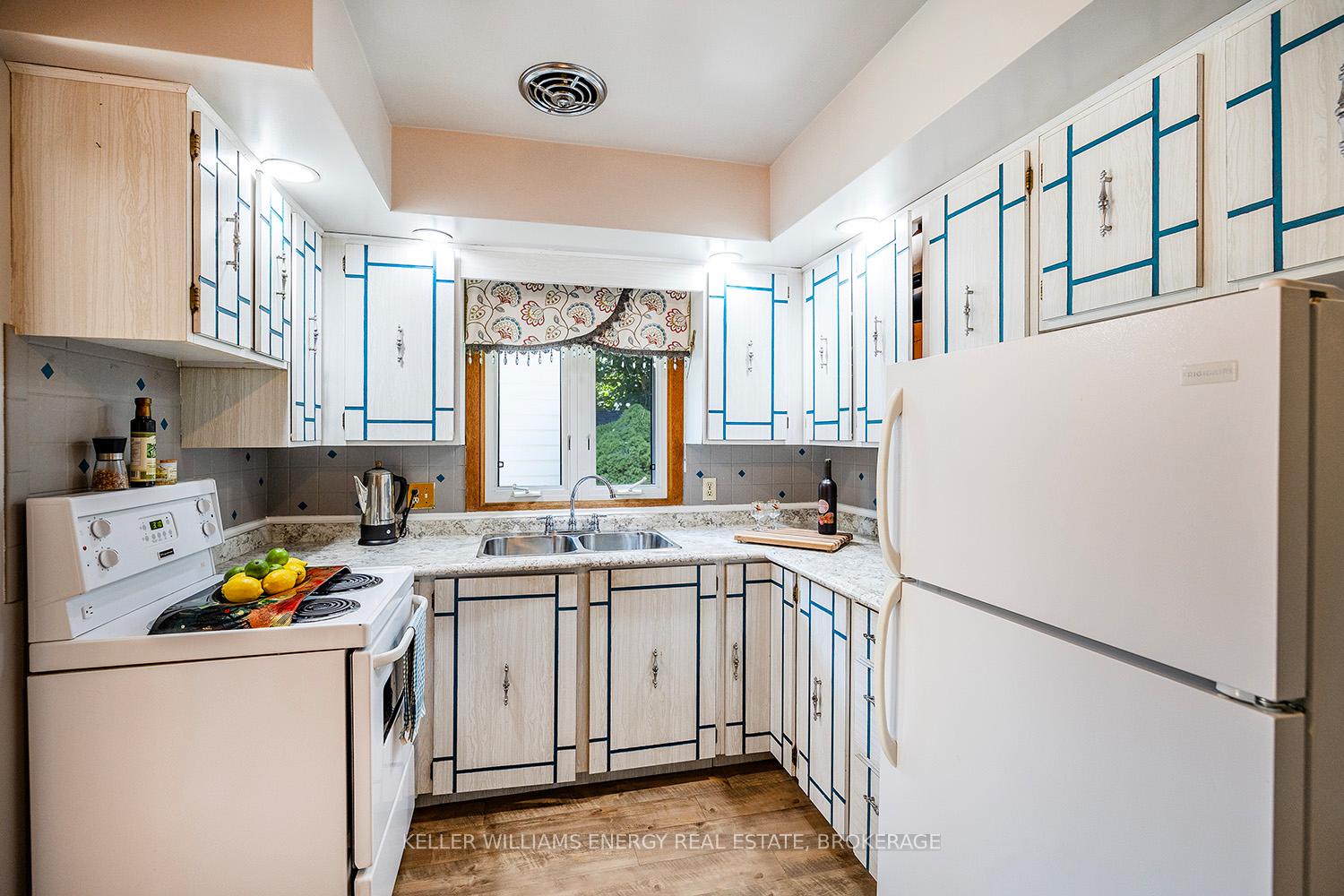 Photo 12 of 53 Jackman Road, Clarington, Bowmanville — HOMEH