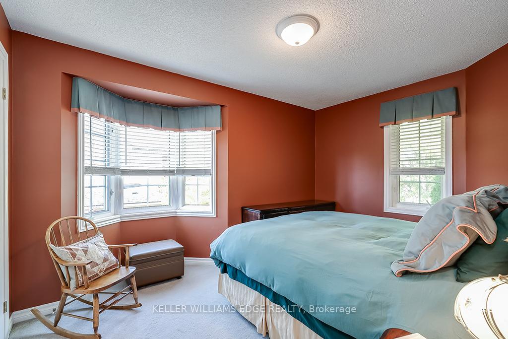Photo 29 of 60 Valridge Drive, Hamilton, Ancaster — HOMEH