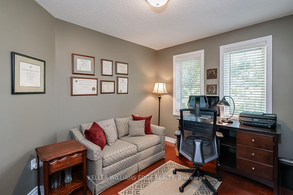 Photo 27 of 60 Valridge Drive, Hamilton, Ancaster — HOMEH