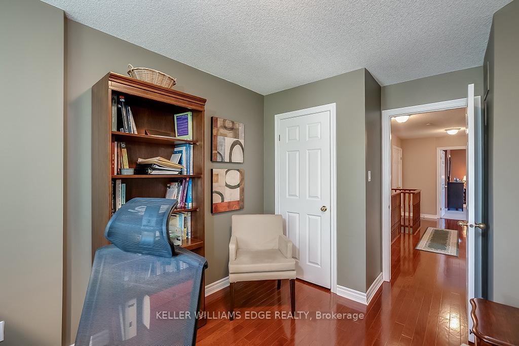 Photo 28 of 60 Valridge Drive, Hamilton, Ancaster — HOMEH