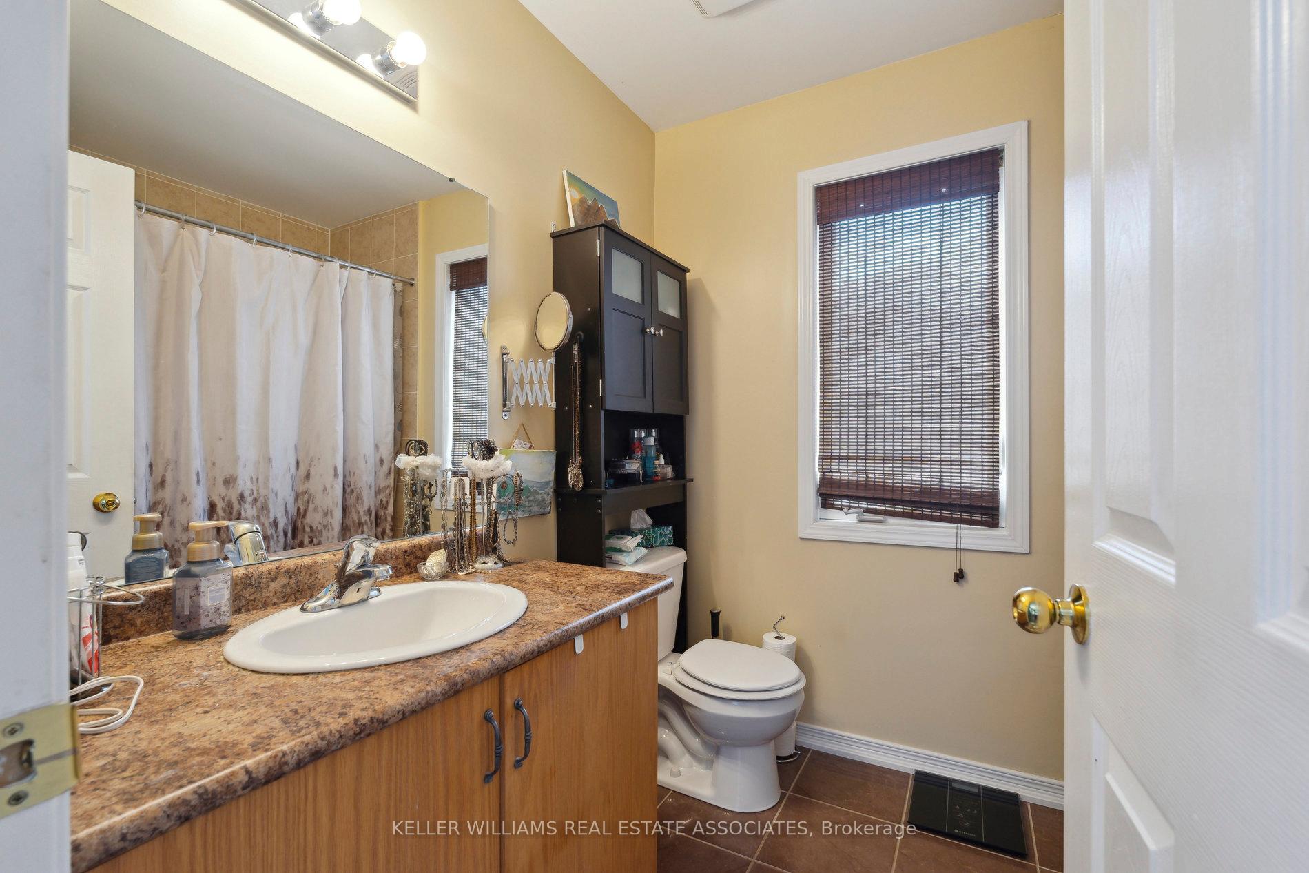 Photo 44 of Unit 57, 175 Stanley Street, Barrie, East Bayfield — HOMEH