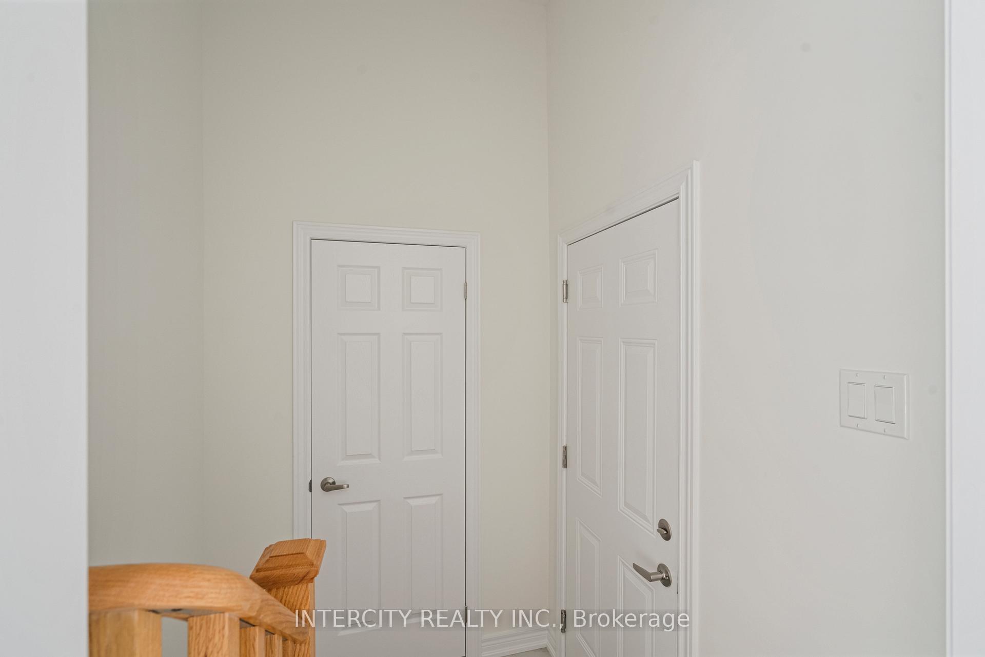 Photo 11 of 917 Elizabeth Mackenzie Drive, Pickering, Rural Pickering — HOMEH