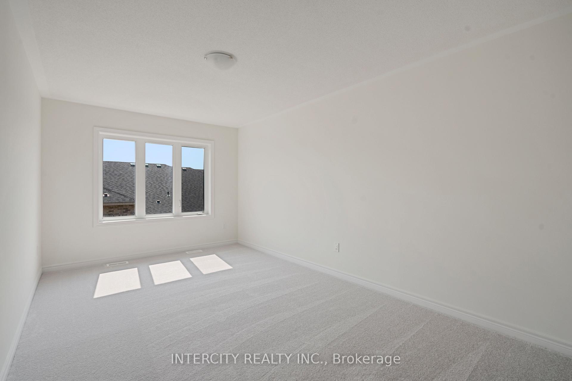 Photo 23 of 917 Elizabeth Mackenzie Drive, Pickering, Rural Pickering — HOMEH