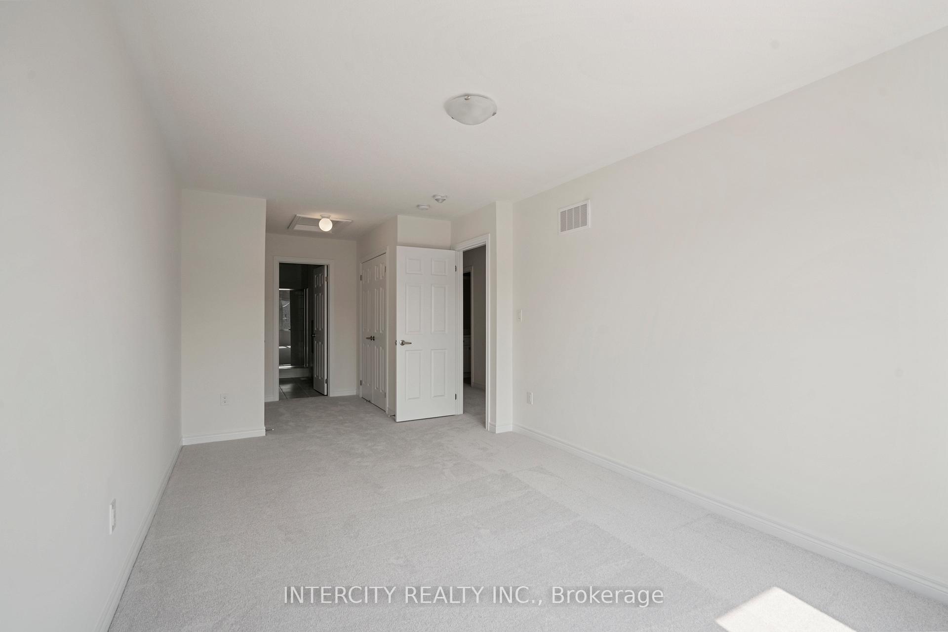 Photo 35 of 917 Elizabeth Mackenzie Drive, Pickering, Rural Pickering — HOMEH