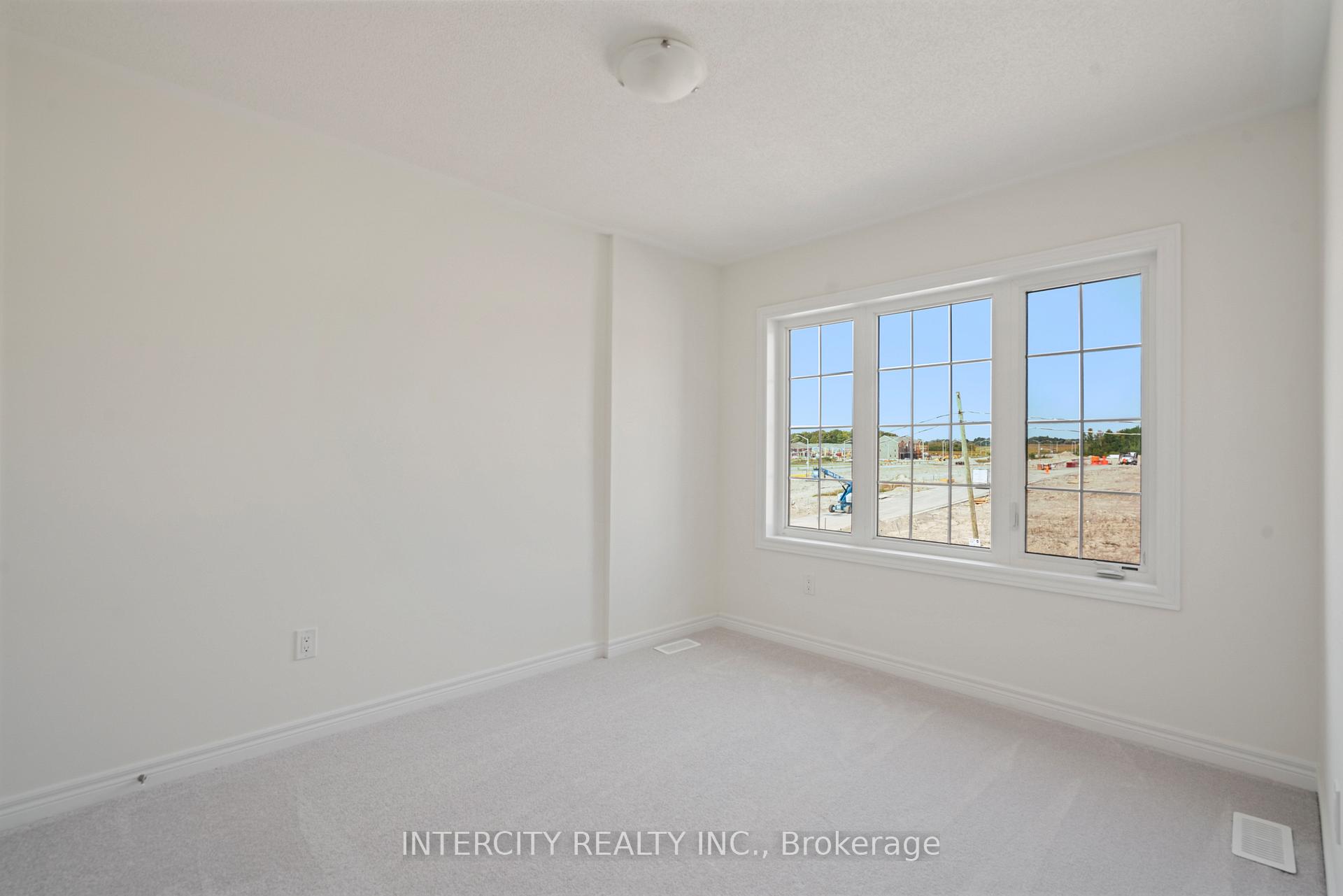 Photo 24 of 917 Elizabeth Mackenzie Drive, Pickering, Rural Pickering — HOMEH