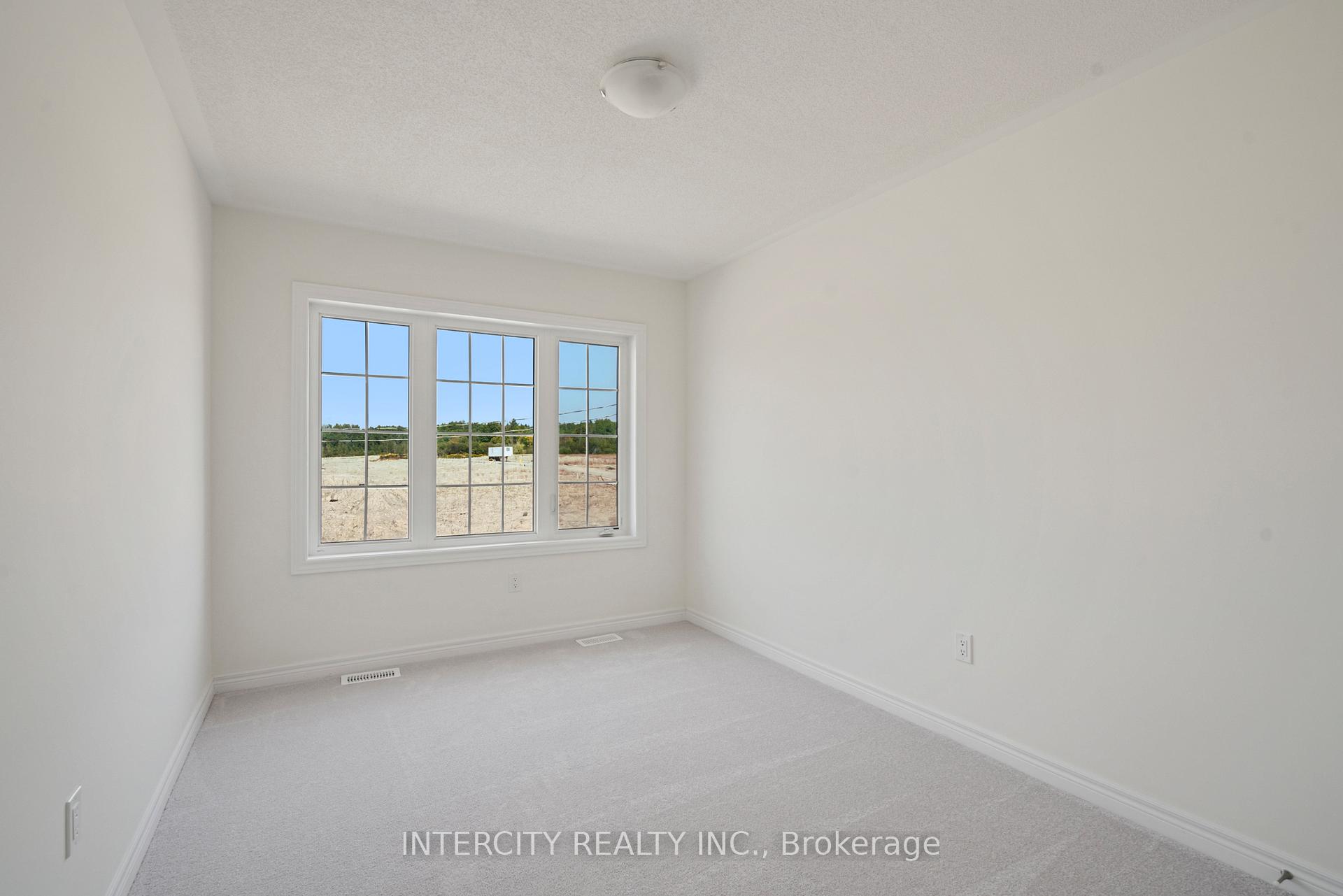 Photo 34 of 917 Elizabeth Mackenzie Drive, Pickering, Rural Pickering — HOMEH