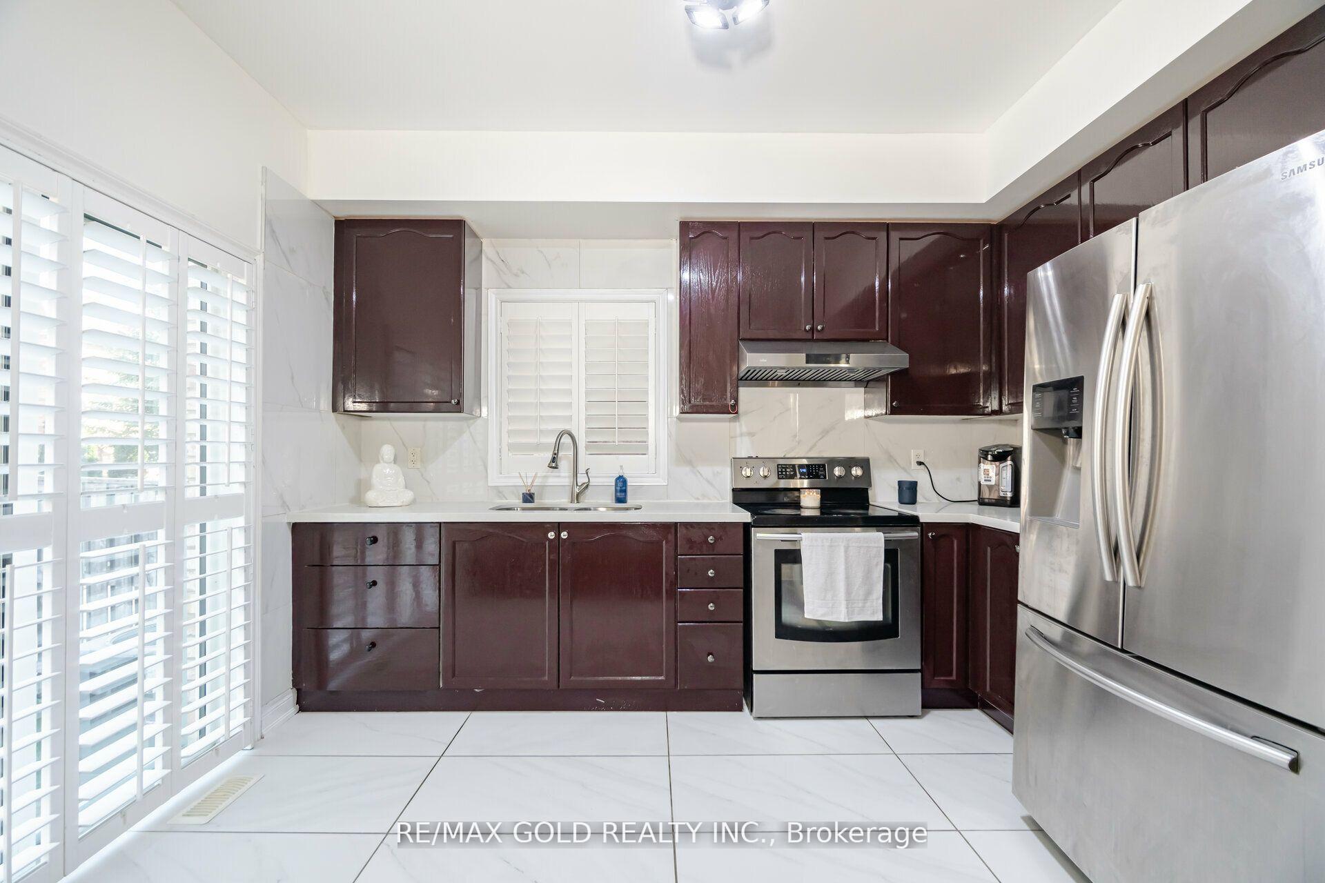 Photo 14 of 15 Commodore Drive, Brampton, Credit Valley — HOMEH