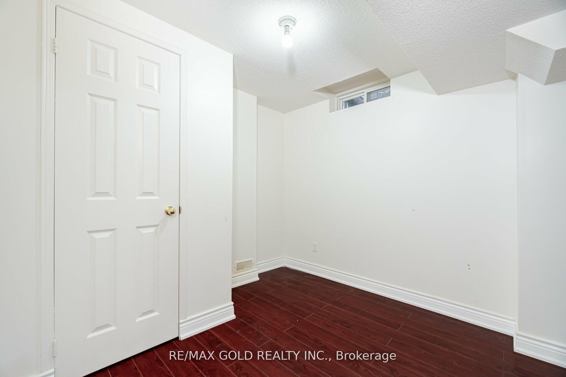 Photo 7 of 15 Commodore Drive, Brampton, Credit Valley — HOMEH