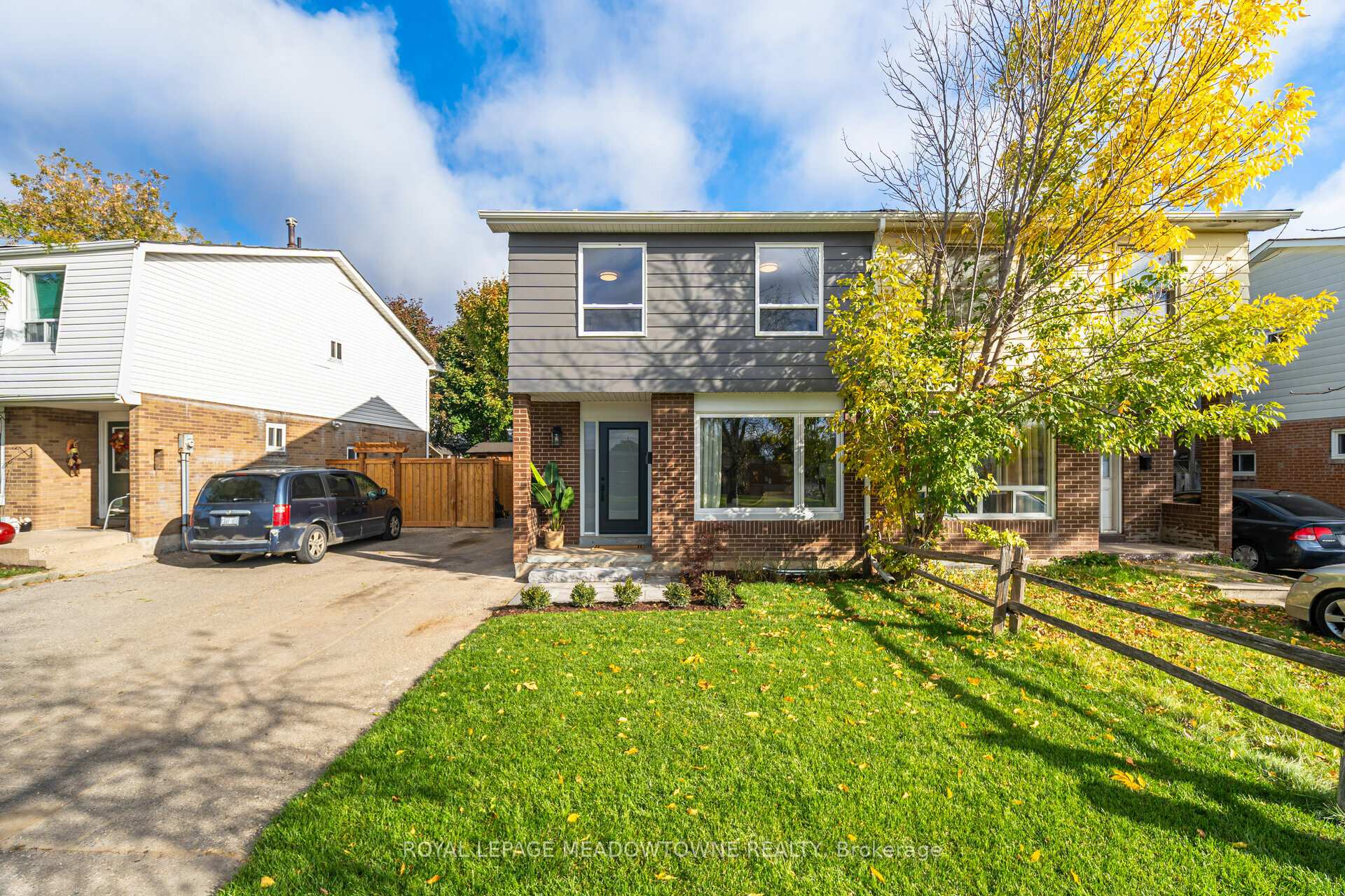 Photo 3 of 152 Hansen Road N, Brampton, Madoc — HOMEH