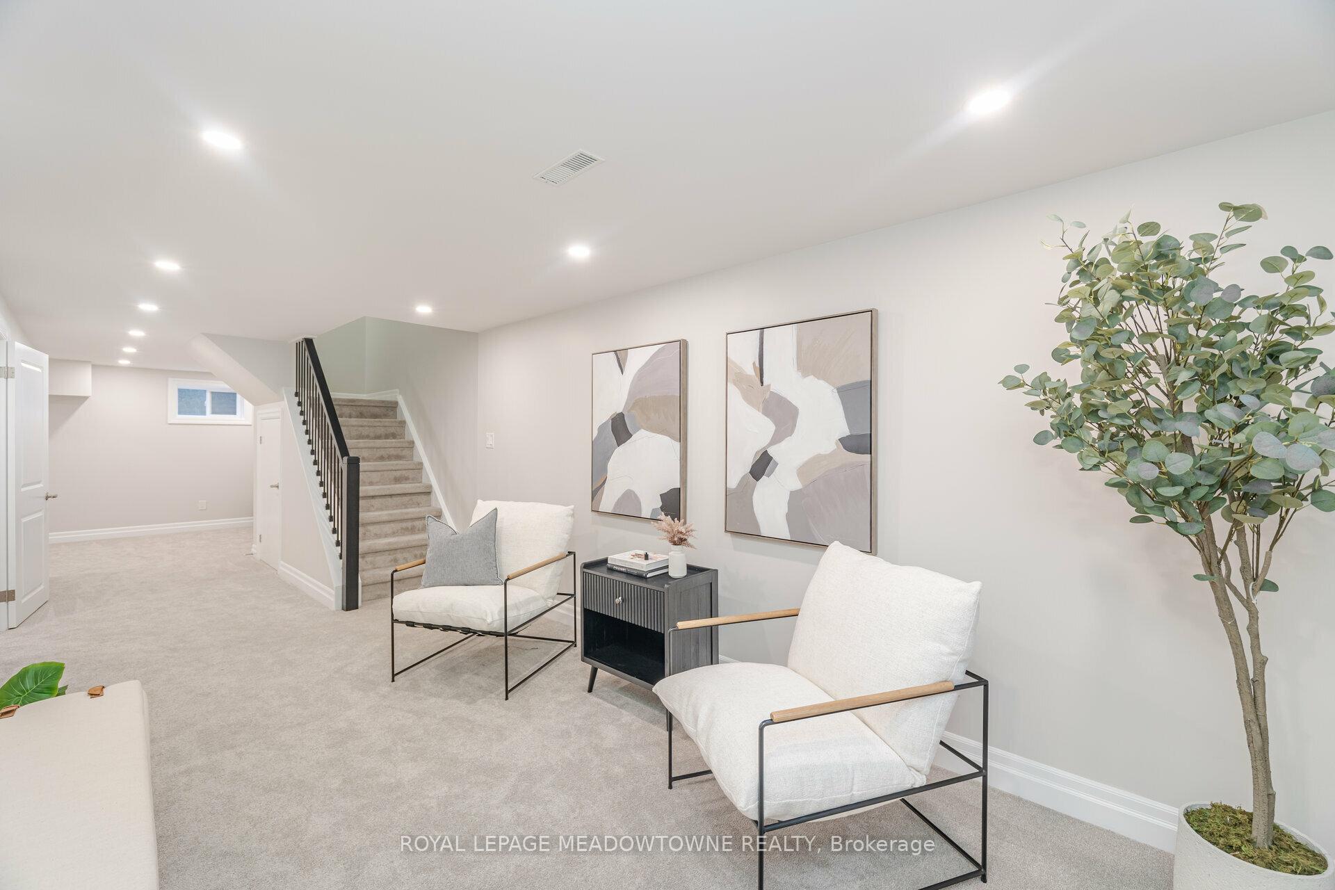 Photo 31 of 152 Hansen Road N, Brampton, Madoc — HOMEH