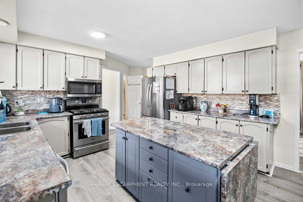 Photo 6 of 1258 Highway 6 N, Hamilton, Rural Flamborough — HOMEH