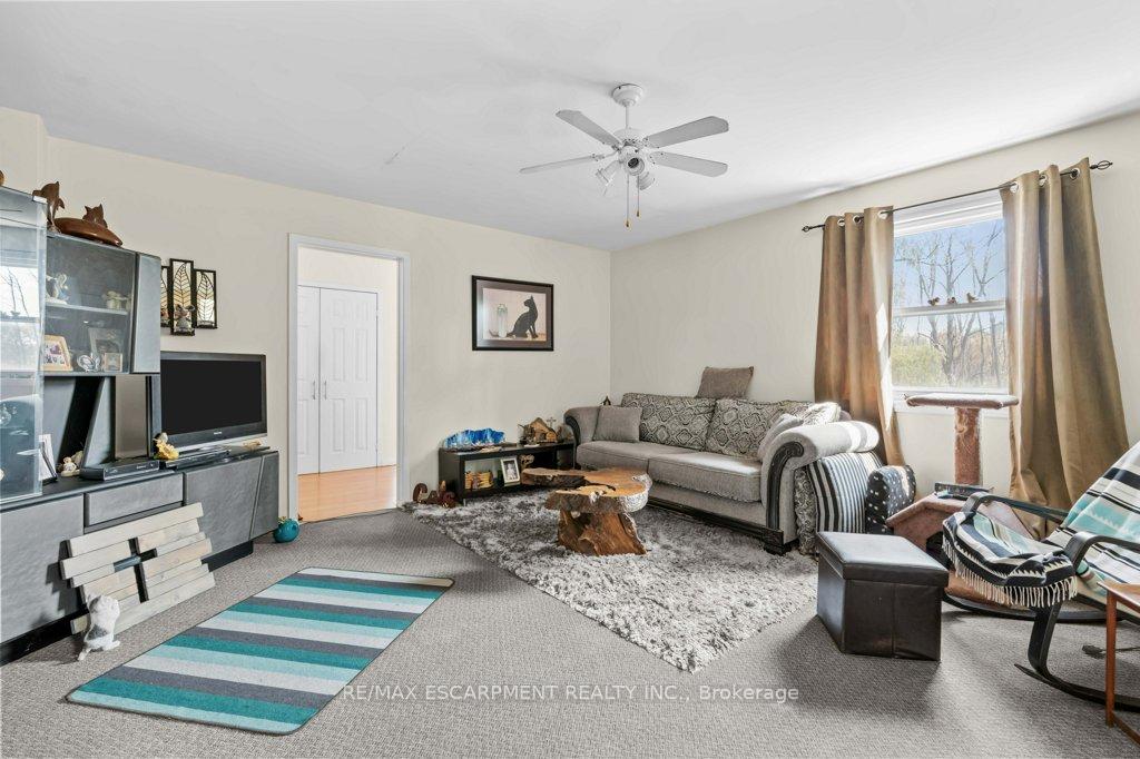 Photo 18 of 1258 Highway 6 N, Hamilton, Rural Flamborough — HOMEH