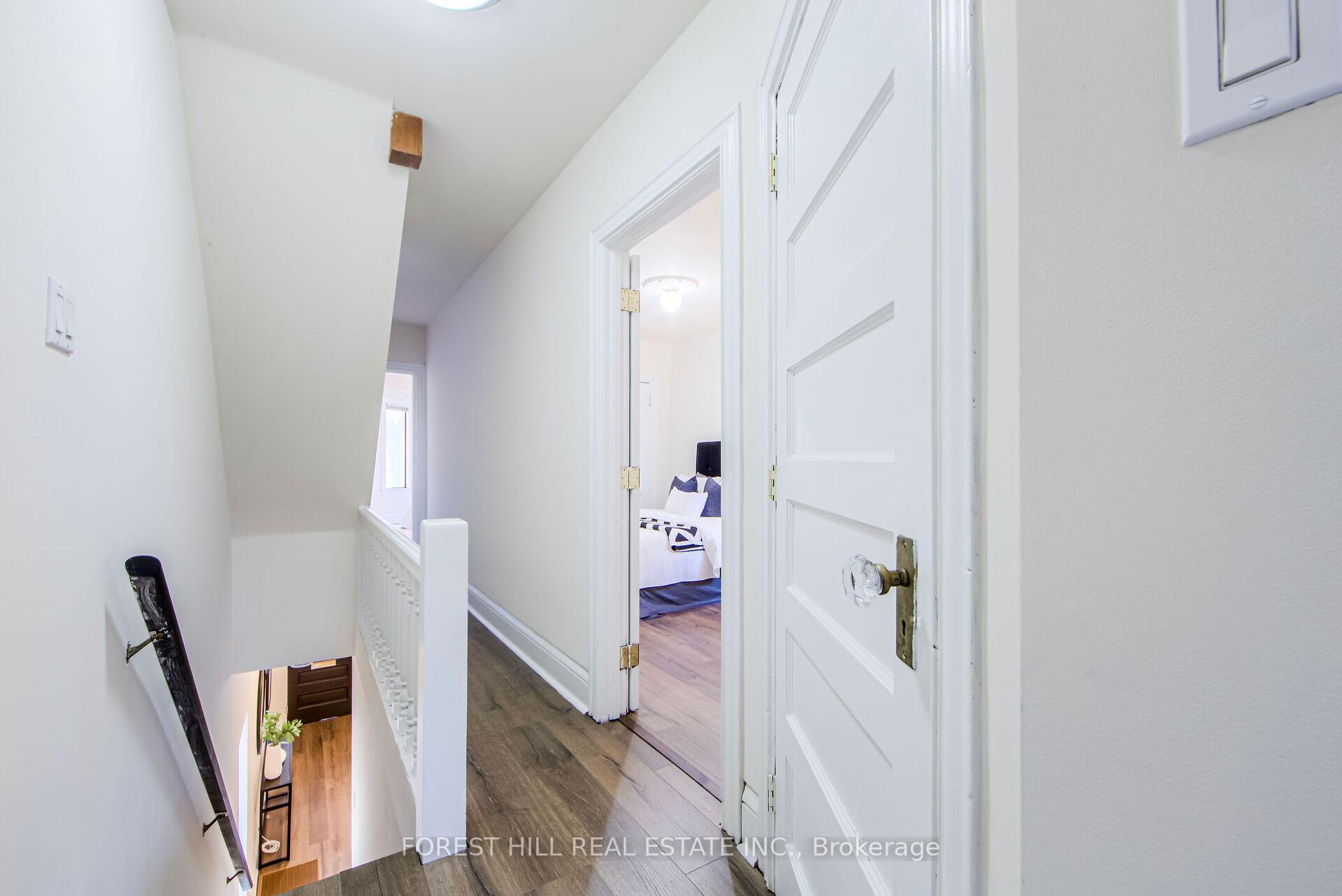 Photo 4 of 660 Markham Street, Toronto, The Annex — HOMEH