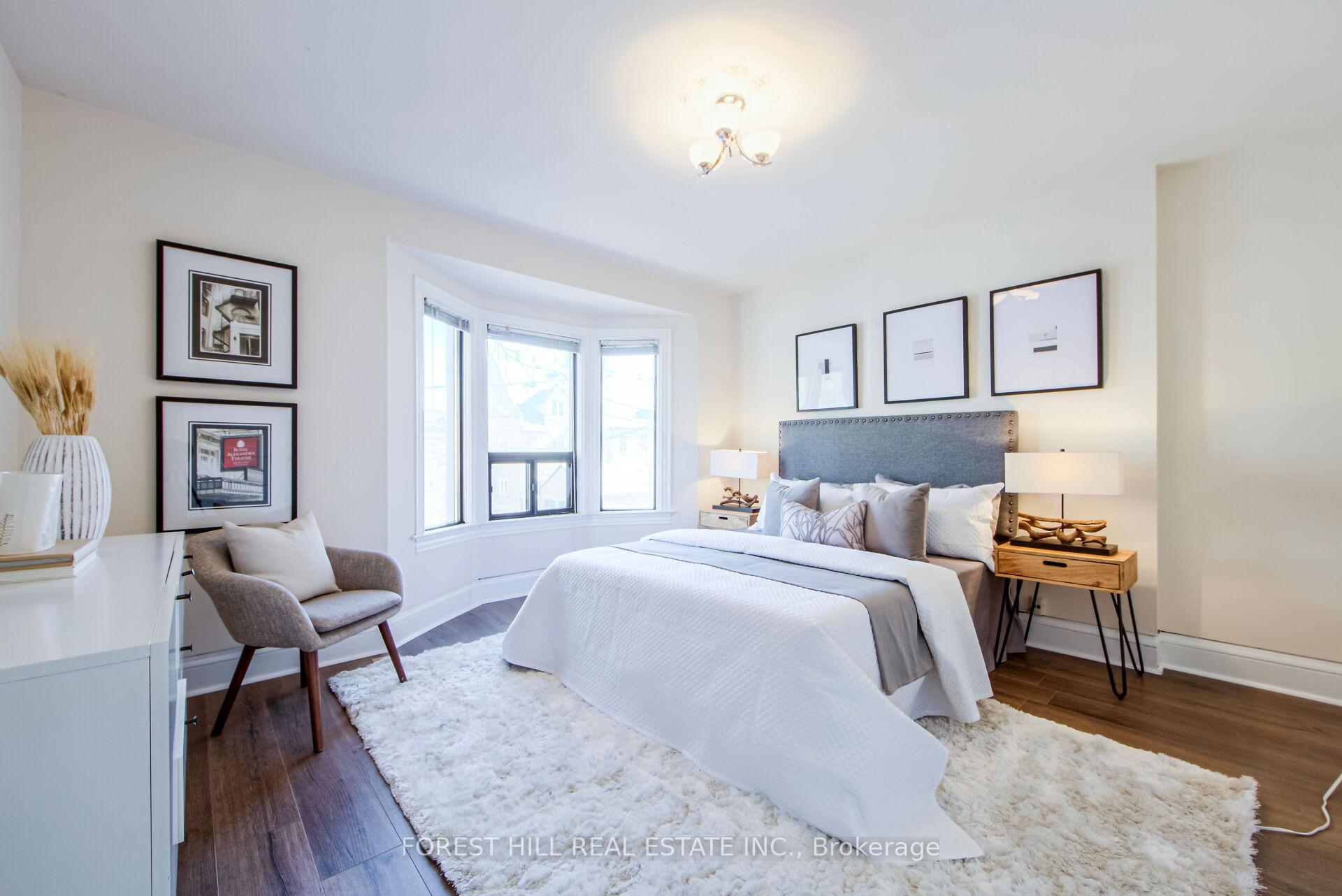 Photo 3 of 660 Markham Street, Toronto, The Annex — HOMEH