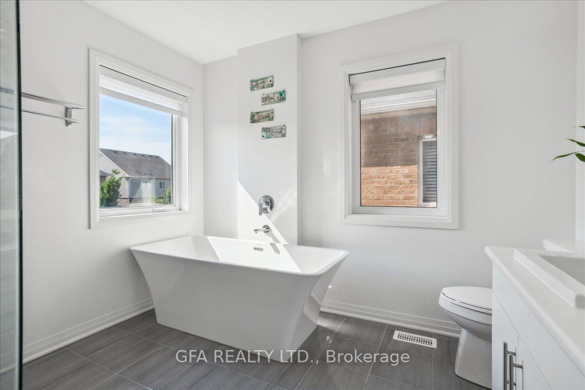 Photo 12 of 84 Martin Trail, New Tecumseth, Tottenham — HOMEH
