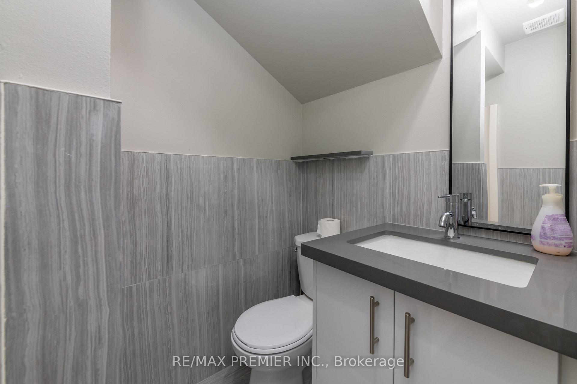 Photo 4 of 352 Duckworth Street, Barrie, Wellington — HOMEH