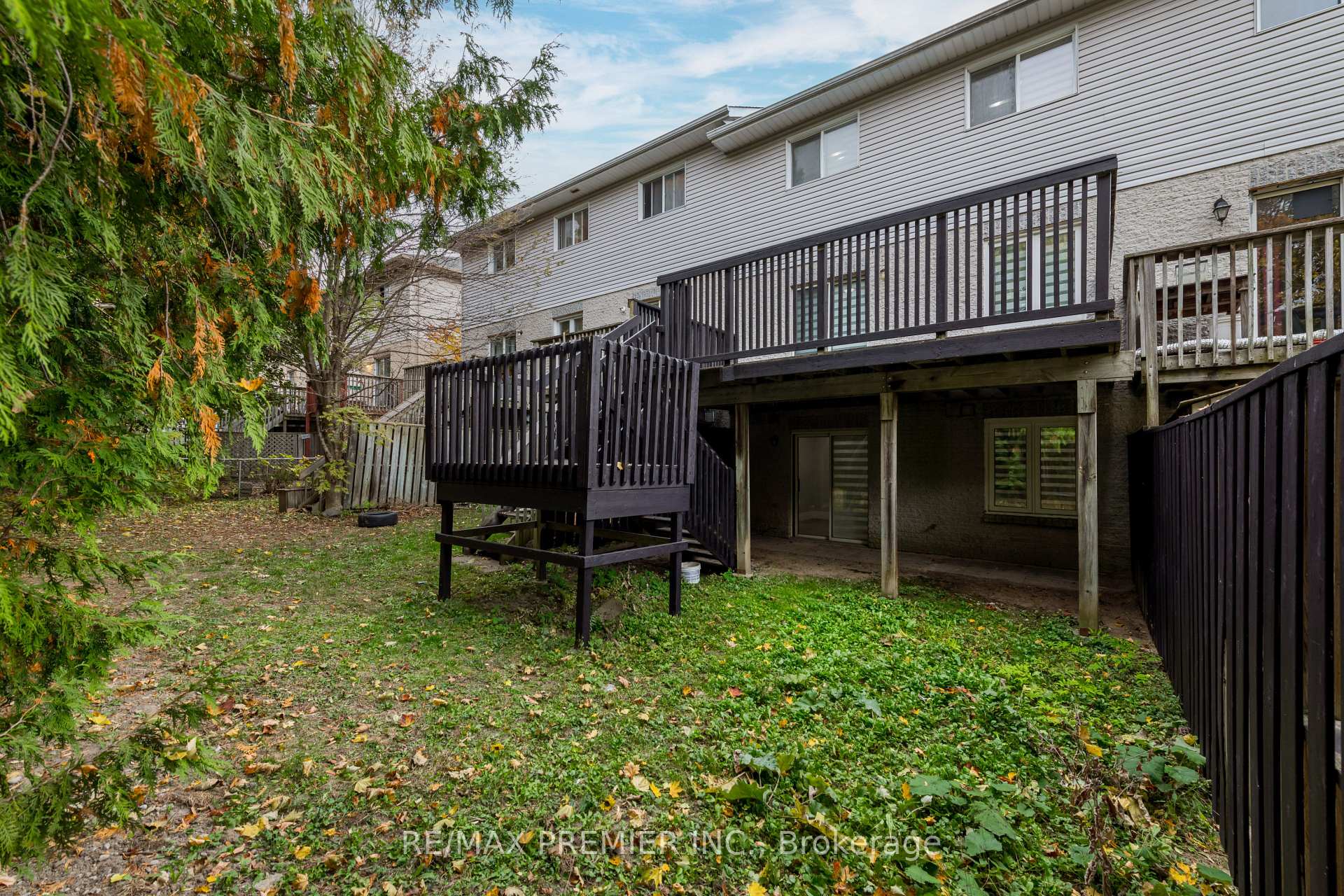 Photo 21 of 352 Duckworth Street, Barrie, Wellington — HOMEH