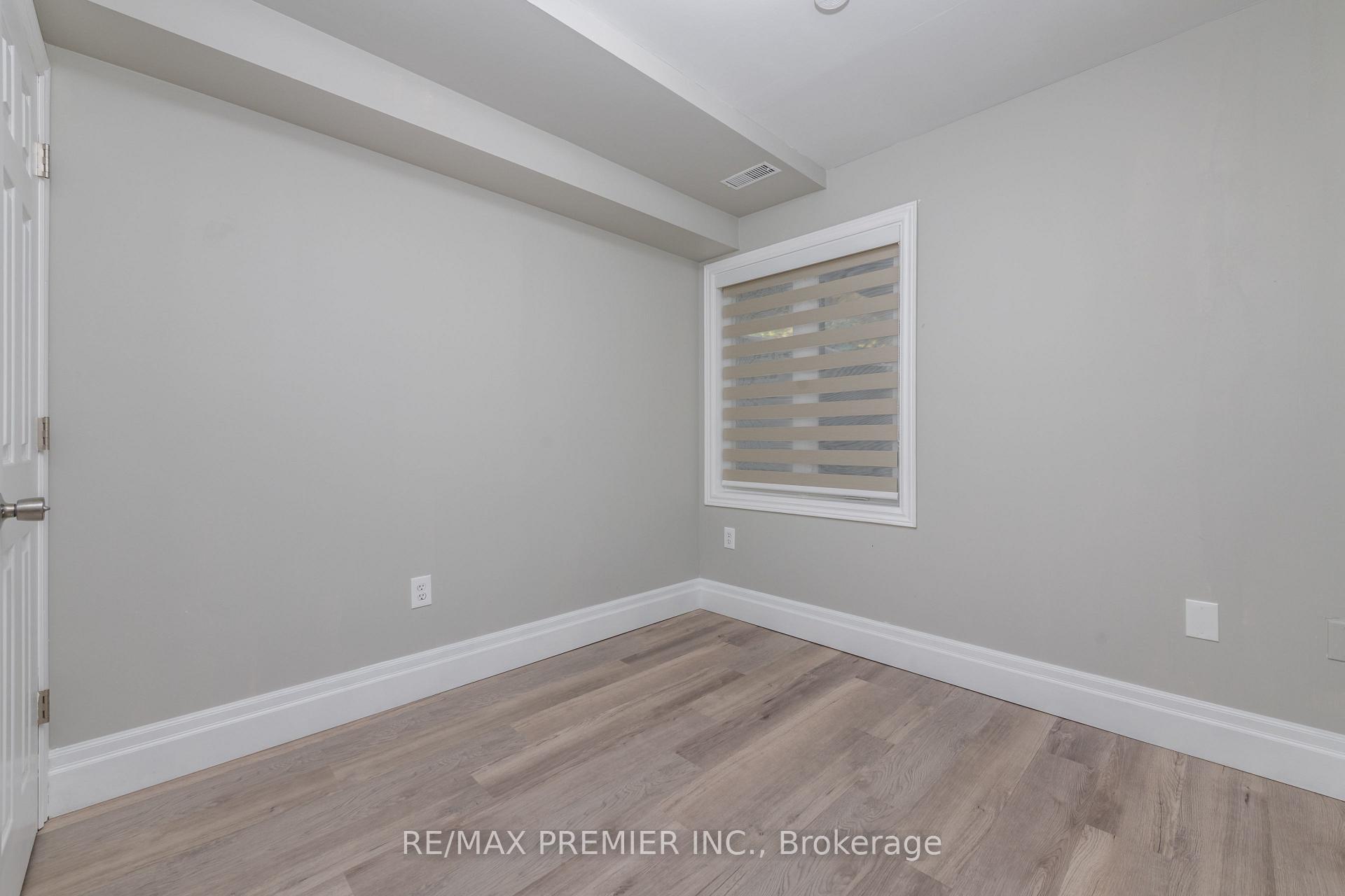 Photo 17 of 352 Duckworth Street, Barrie, Wellington — HOMEH