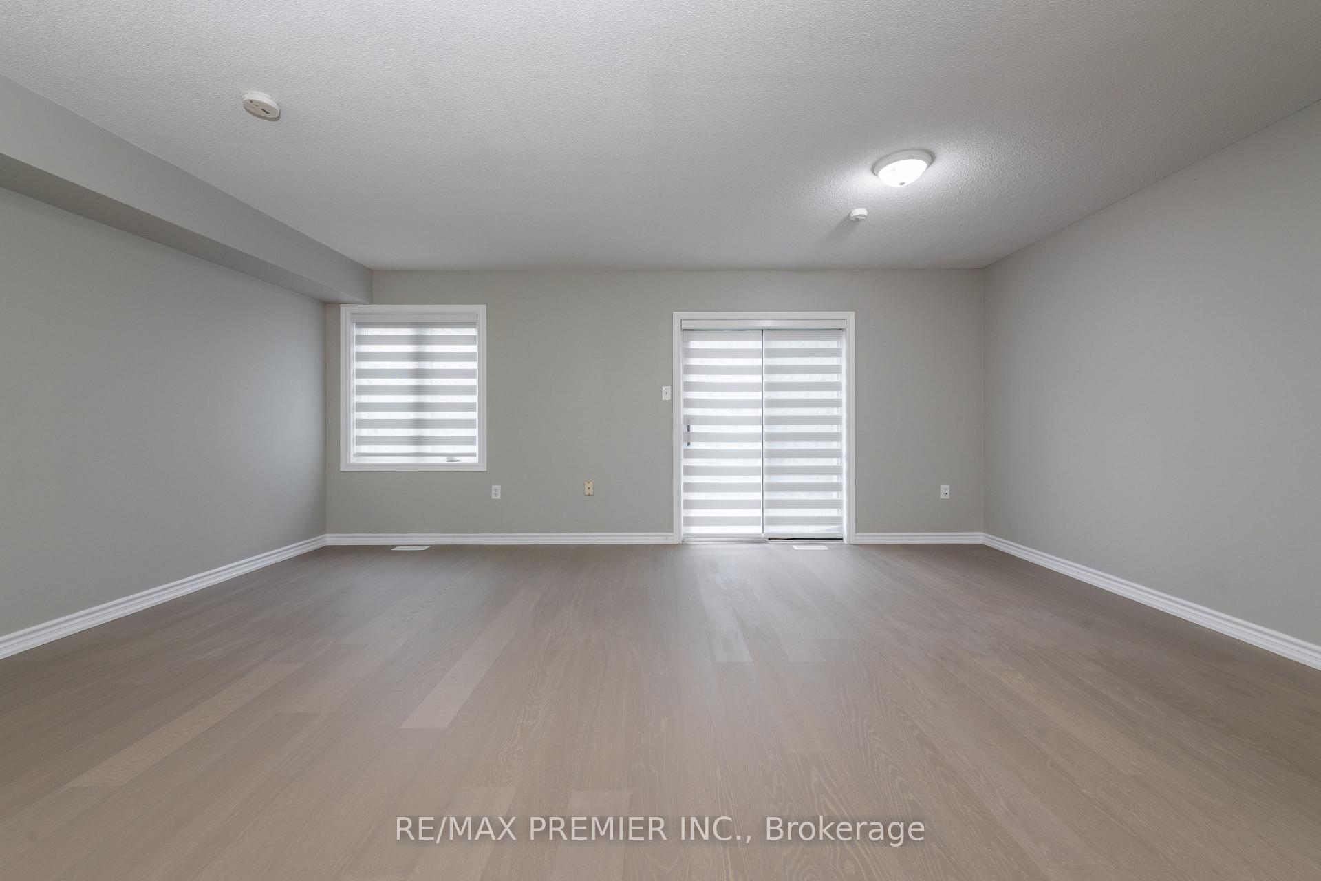 Photo 22 of 352 Duckworth Street, Barrie, Wellington — HOMEH