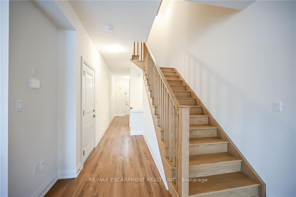 Photo 27 of 14 Bayberry Lane, Hamilton, Rural Flamborough — HOMEH