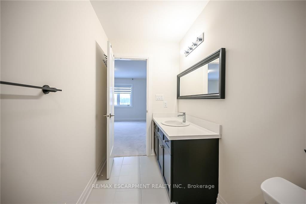 Photo 20 of 14 Bayberry Lane, Hamilton, Rural Flamborough — HOMEH