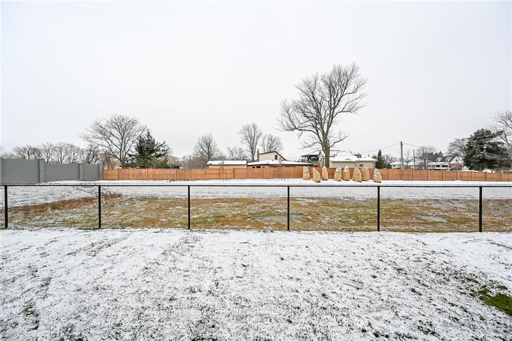 Photo 39 of 14 Bayberry Lane, Hamilton, Rural Flamborough — HOMEH
