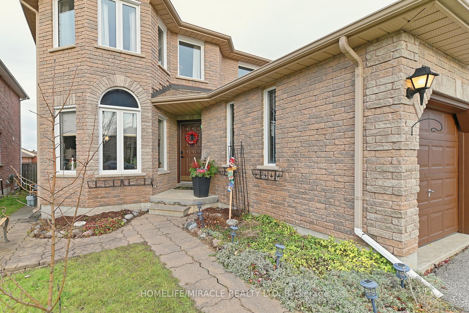 Photo 10 of 82 Stephanie Lane, Barrie, Painswick South — HOMEH
