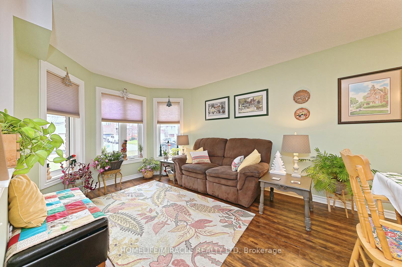 Photo 15 of 82 Stephanie Lane, Barrie, Painswick South — HOMEH