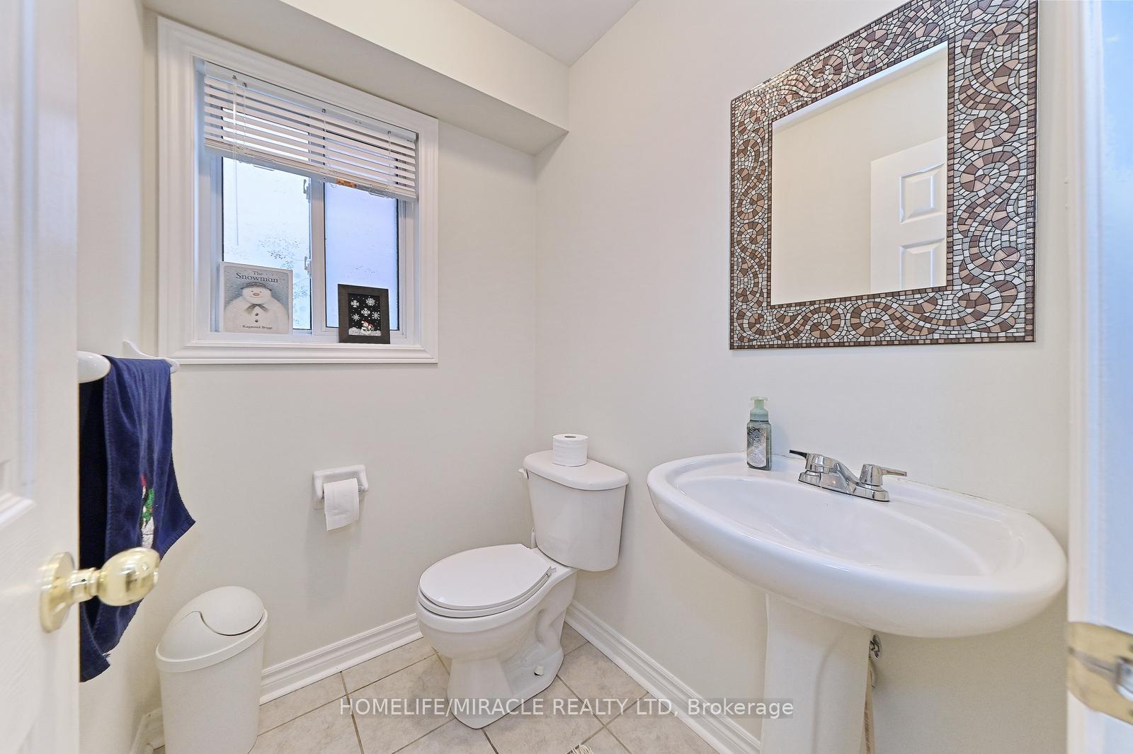 Photo 17 of 82 Stephanie Lane, Barrie, Painswick South — HOMEH