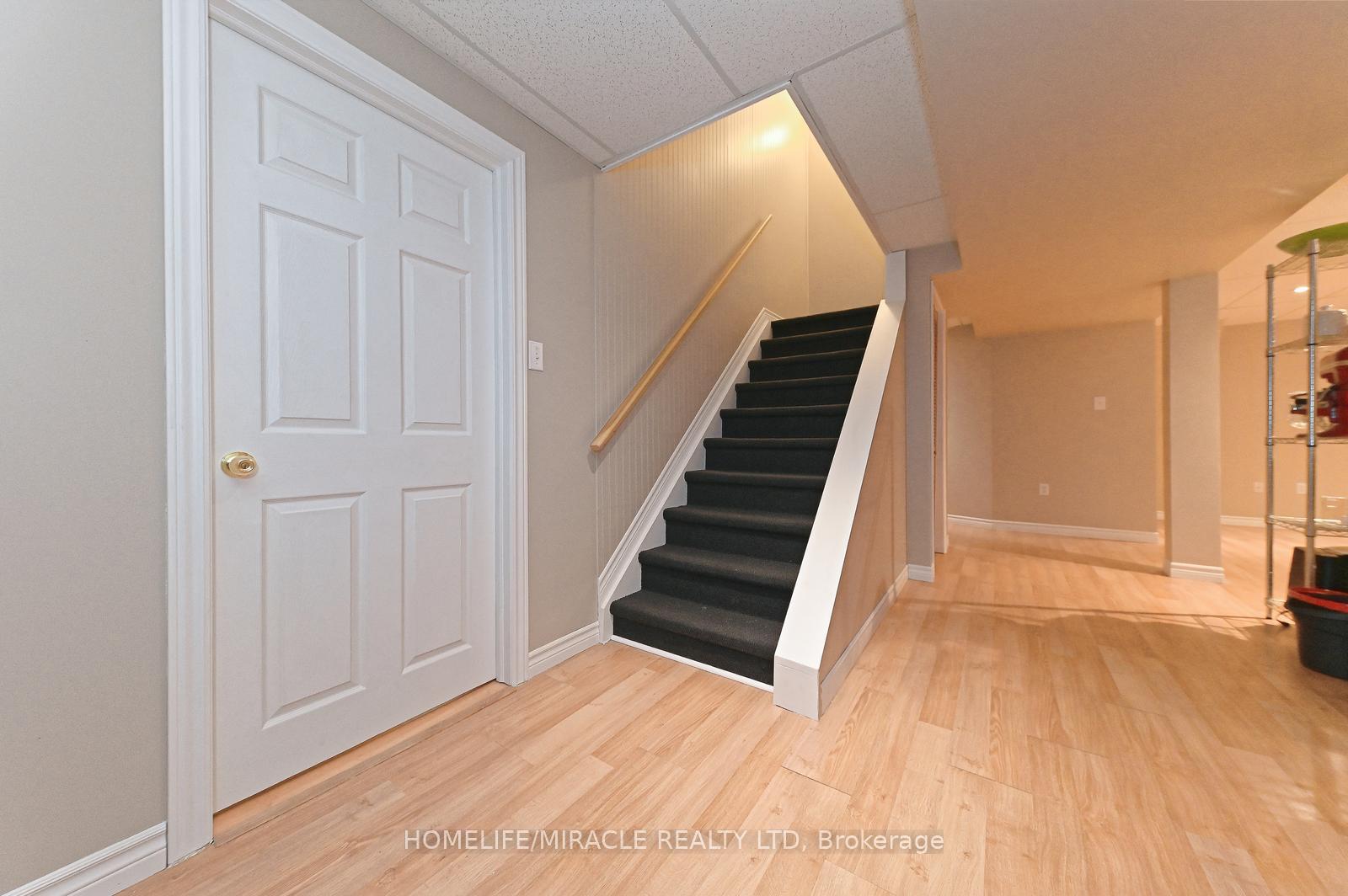 Photo 23 of 82 Stephanie Lane, Barrie, Painswick South — HOMEH