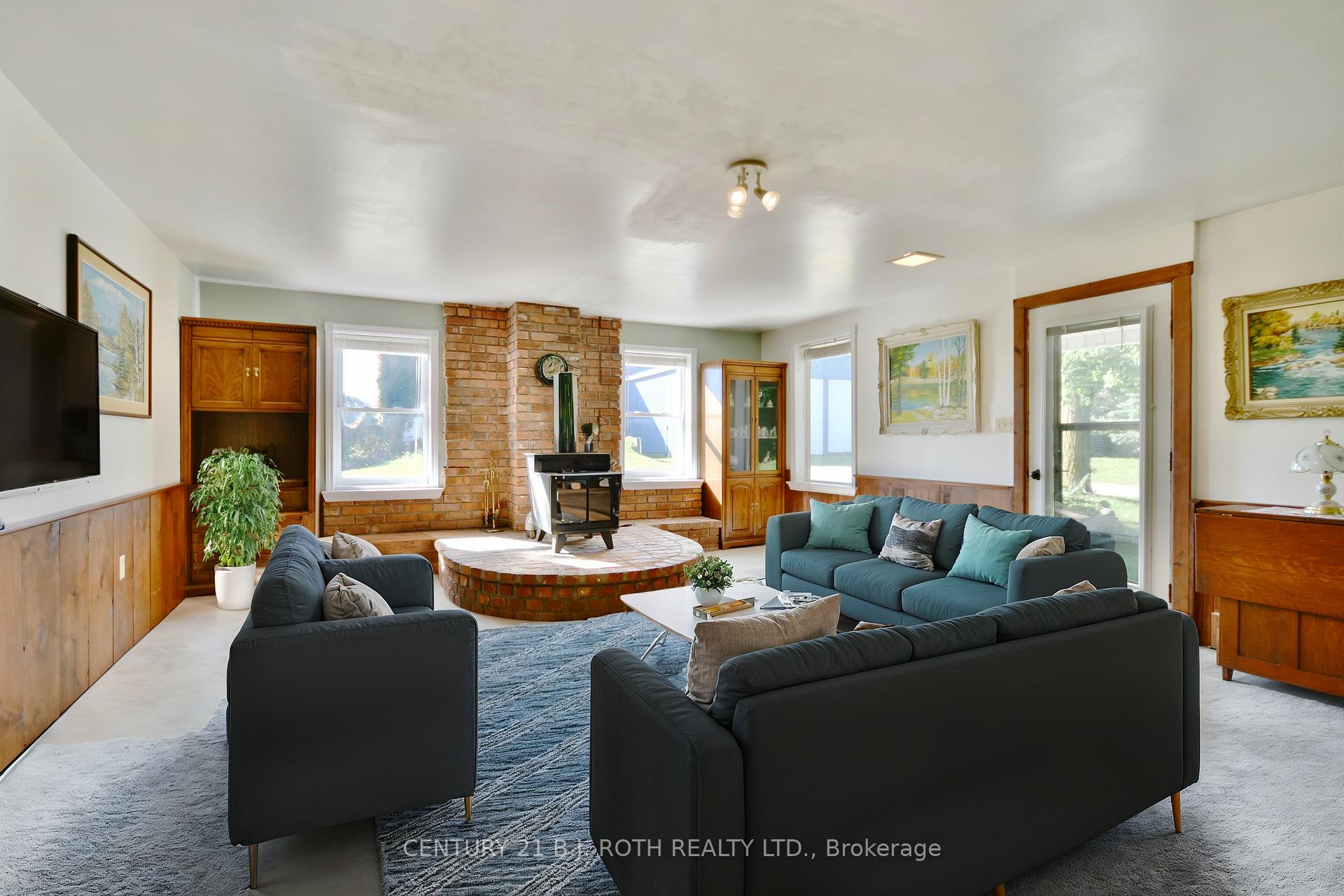 Photo 5 of 6985 27/28 Sd Rd, Clearview, Rural Clearview — HOMEH