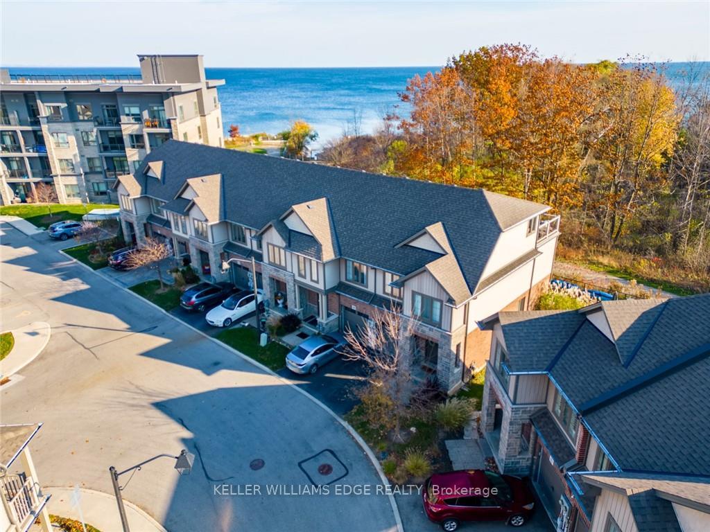 Photo 4 of 61 Southshore Crescent, Hamilton, Stoney Creek — HOMEH