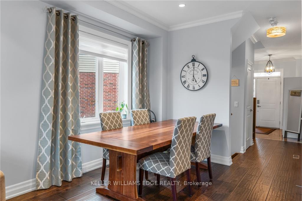 Photo 9 of 61 Southshore Crescent, Hamilton, Stoney Creek — HOMEH