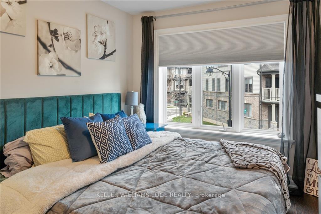 Photo 15 of 61 Southshore Crescent, Hamilton, Stoney Creek — HOMEH