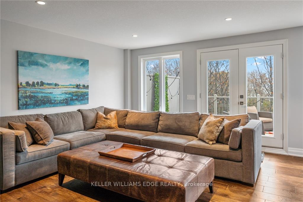 Photo 23 of 61 Southshore Crescent, Hamilton, Stoney Creek — HOMEH