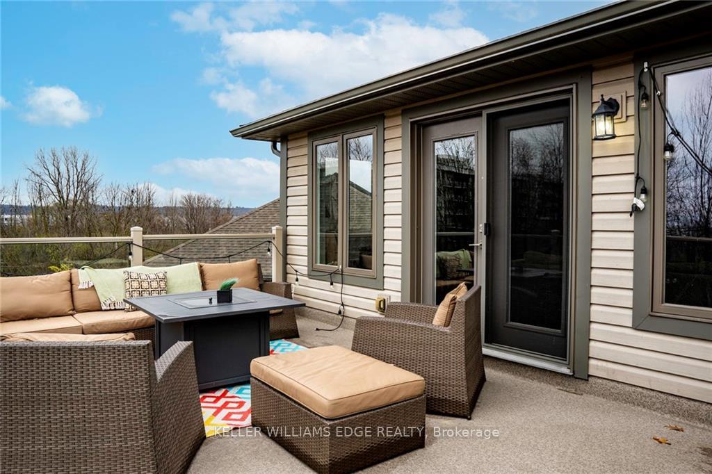 Photo 29 of 61 Southshore Crescent, Hamilton, Stoney Creek — HOMEH