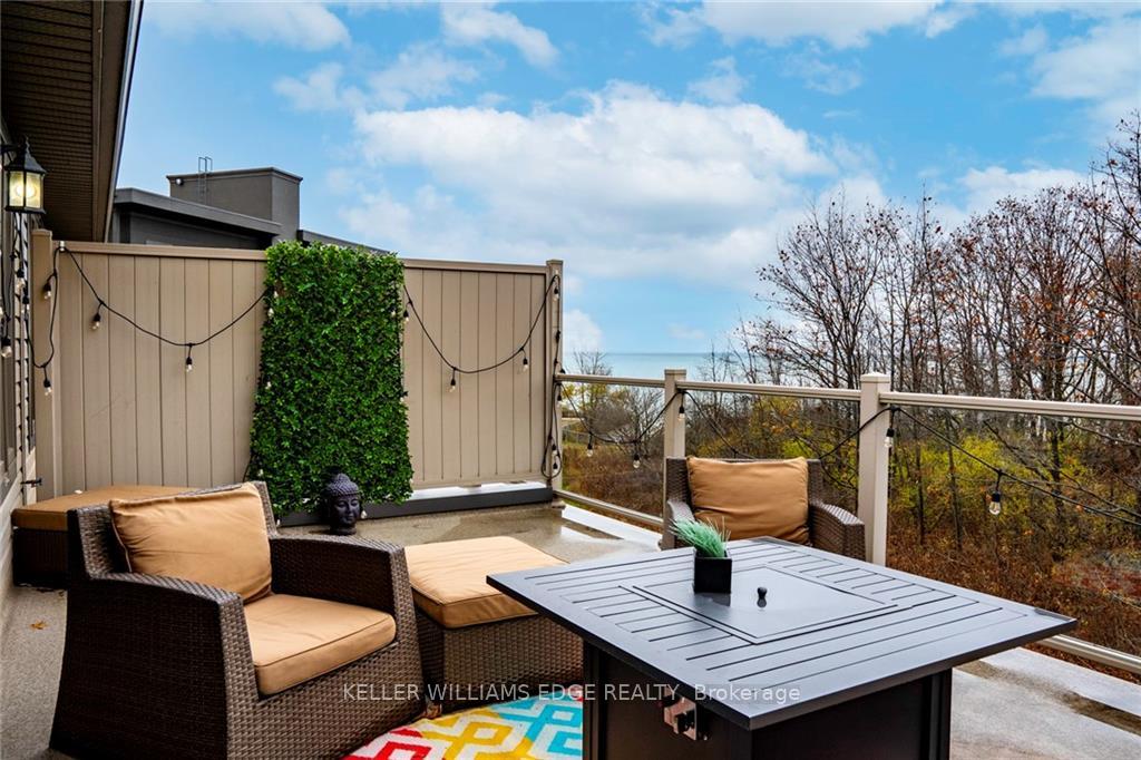 Photo 31 of 61 Southshore Crescent, Hamilton, Stoney Creek — HOMEH