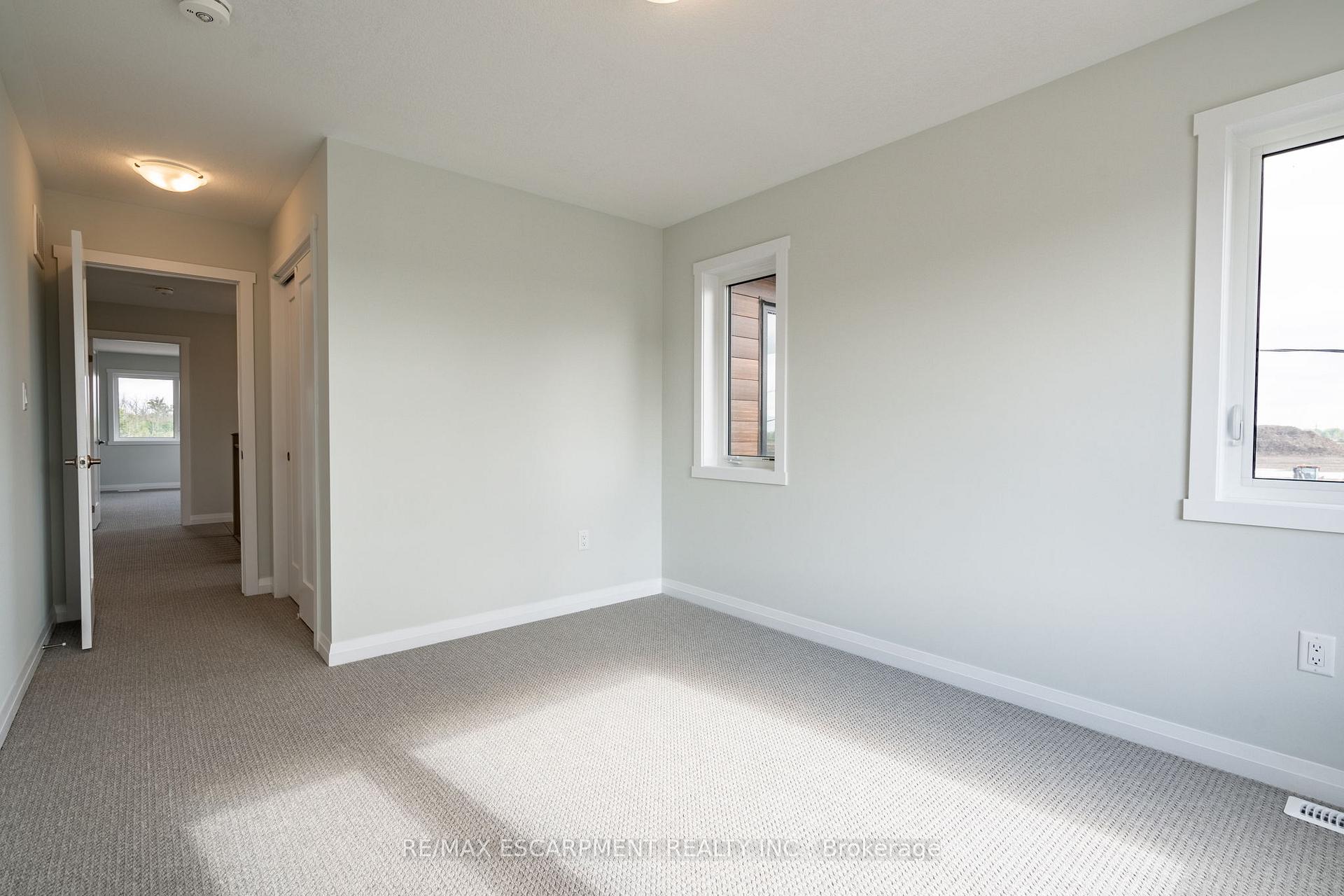Photo 31 of 126 Picardy Drive, Hamilton, Stoney Creek Mountain — HOMEH