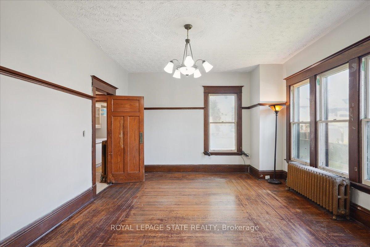 Photo 19 of 76 Spadina Avenue S, Hamilton, Gibson — HOMEH