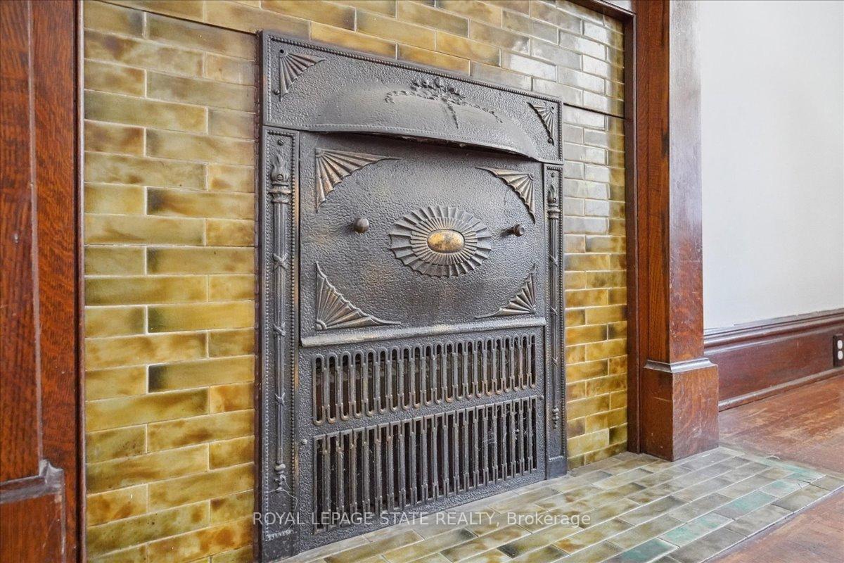 Photo 9 of 76 Spadina Avenue S, Hamilton, Gibson — HOMEH