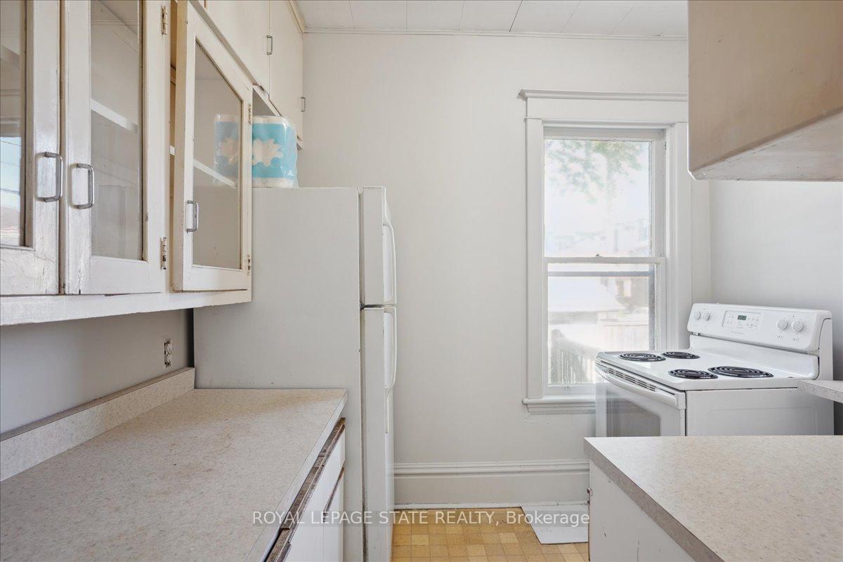 Photo 8 of 76 Spadina Avenue S, Hamilton, Gibson — HOMEH